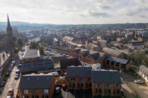 3 bedroom townhouse for sale, Canal Street, Macclesfield