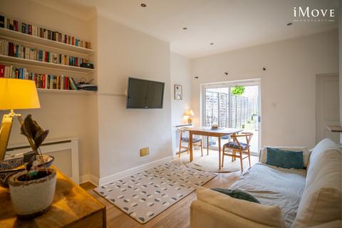 2 bedroom flat for sale, Rockmount Road, London SE19