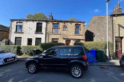 2 bedroom house to rent, Huttock End Lane, Bacup