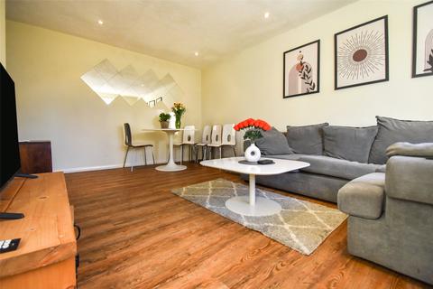 1 bedroom apartment for sale, Ascot Court, Hampshire GU11