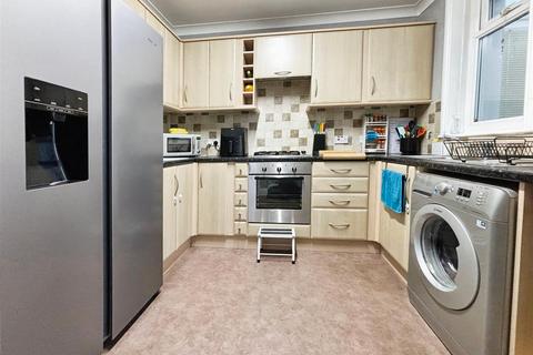 316 Leeds Road, Eccleshill, Bradford, BD2 3LQ