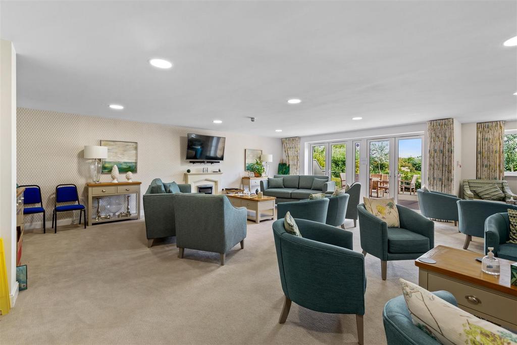 Homeowners Lounge