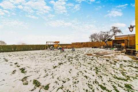 1 Glaston Road, Morcott, Oakham, LE15 9DL