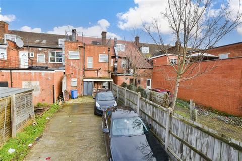 2 bedroom flat for sale, Green Lane, Dagenham, Essex