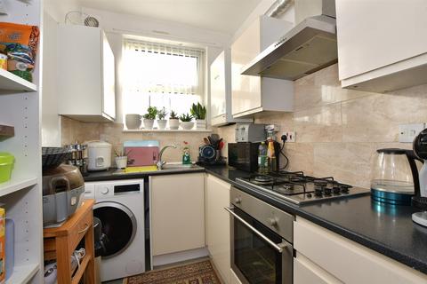 2 bedroom flat for sale, Green Lane, Dagenham, Essex