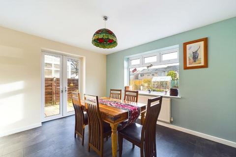 4 bedroom semi-detached house for sale, Beckfield Road, Bingley, BD16