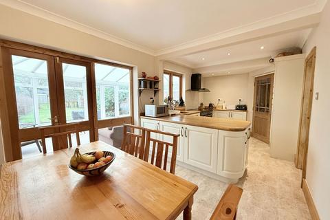 39 Burman Road, Shirley, Solihull, B90 2BG