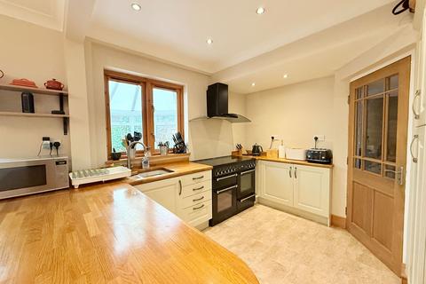 39 Burman Road, Shirley, Solihull, B90 2BG