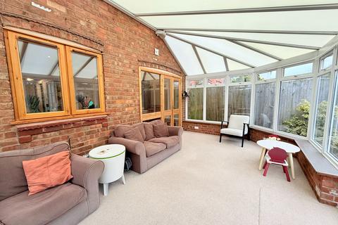 39 Burman Road, Shirley, Solihull, B90 2BG