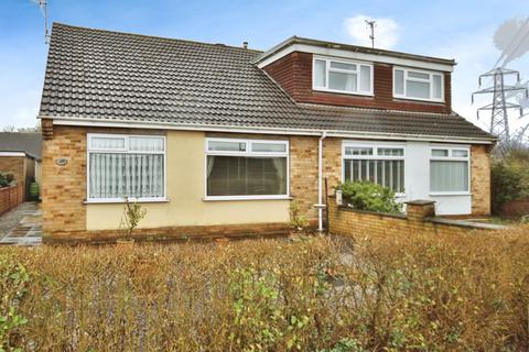 2 bedroom semi-detached bungalow for sale, Grandale, Hull,  HU7 4BL