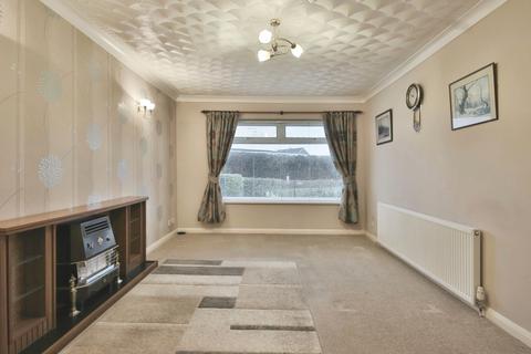 2 bedroom semi-detached bungalow for sale, Grandale, Hull,  HU7 4BL