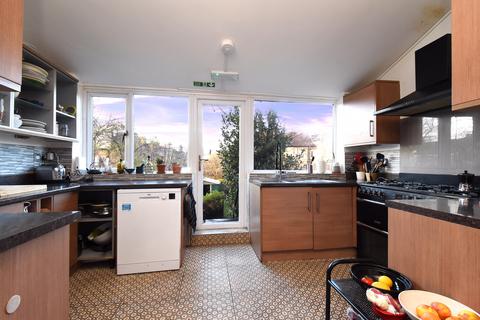 4 bedroom semi-detached house for sale, Brockley Rise