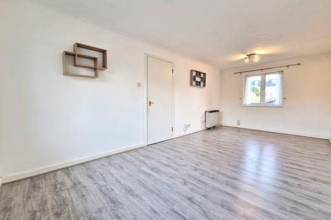 2 bedroom flat to rent, TAVISTOCK PLACE, MK40