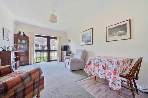 2 bedroom retirement property for sale, Wyndham Road, Silverton, Exeter, Devon, EX5