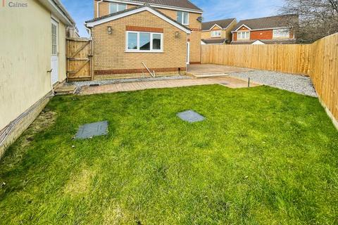 4 bedroom detached house for sale, Hill Court, Broadlands, Bridgend County. CF31 5BX