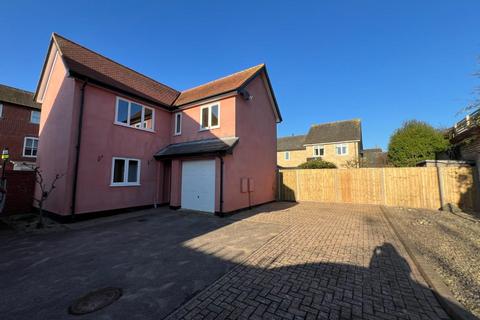 3 bedroom detached house to rent, SEXTONS MEADOW, BURY ST EDMUNDS IP33