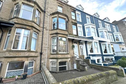 2 bedroom flat to rent, West End Road, Morecambe, LA4