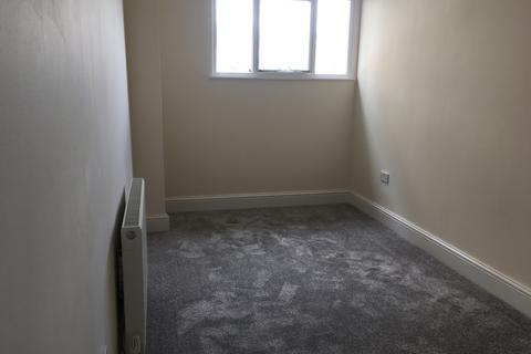 2 bedroom flat to rent, Palace Avenue, Paignton TQ3