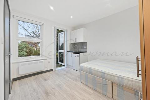 House share to rent, Dafforne Road, Balham, SW17