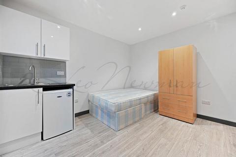 House share to rent, Dafforne Road, Balham, SW17