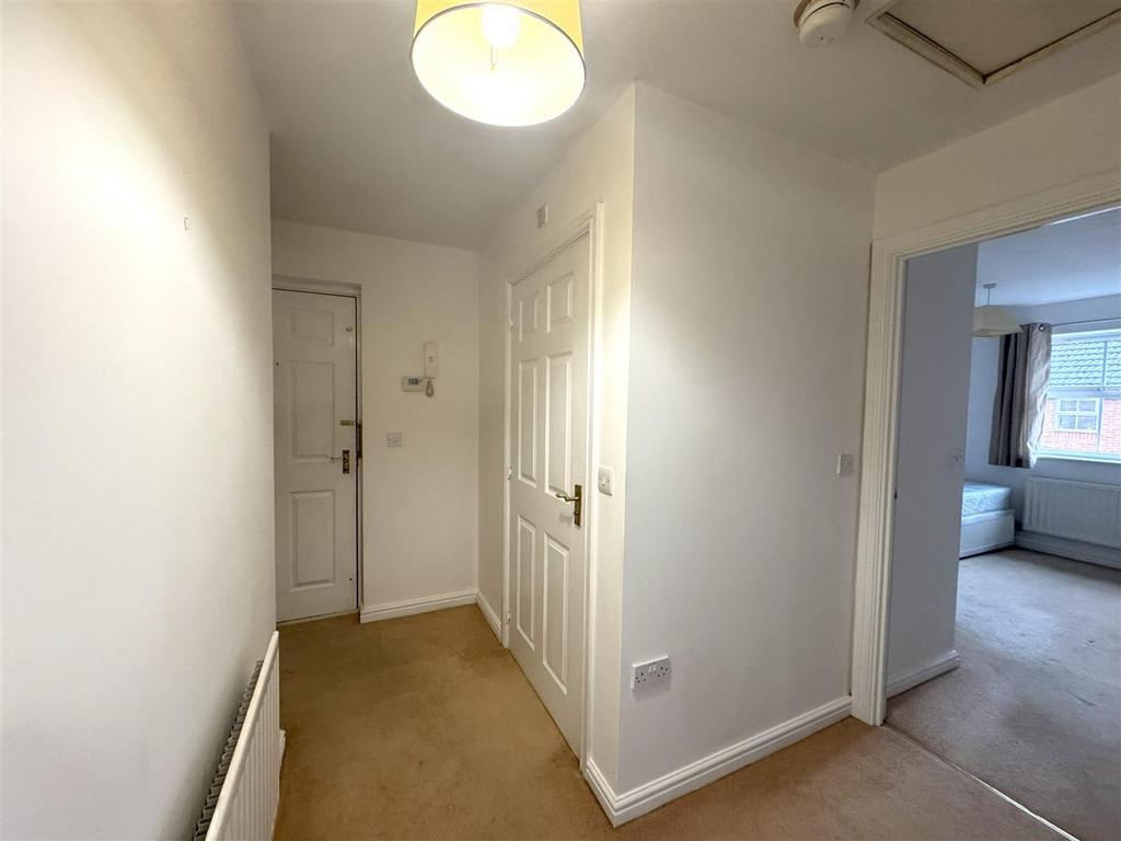 Hallway.jpg