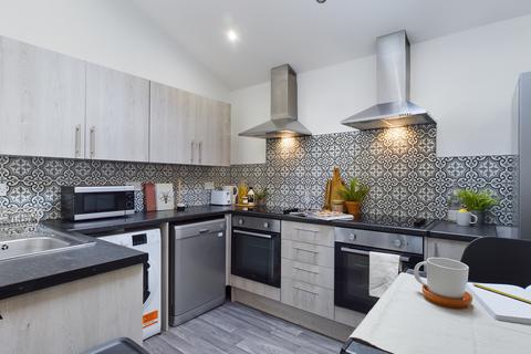 6 bedroom house share to rent, Empress Road