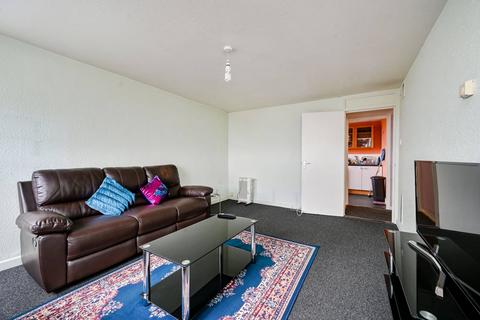 2 bedroom flat for sale, Green Dragon Lane, Brentford, TW8