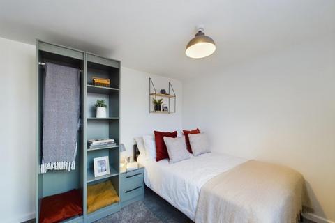 7 bedroom house share to rent, KIPPAX STREET