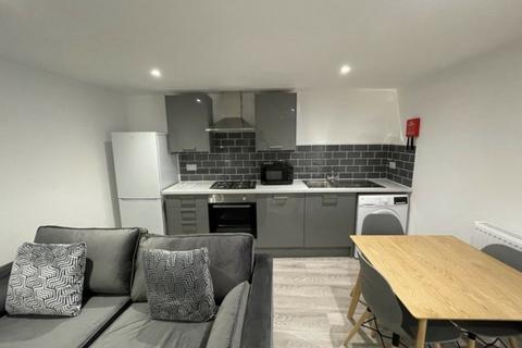 2 bedroom house share to rent, Portland Street