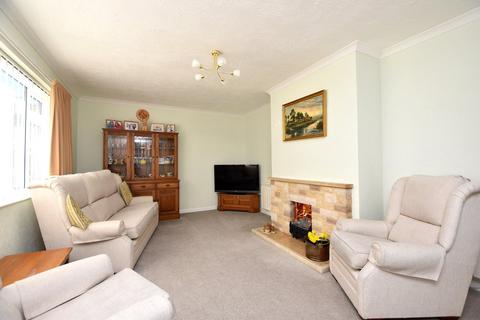 3 bedroom detached house for sale, St. Peters Close, Henley, Ipswich, IP6