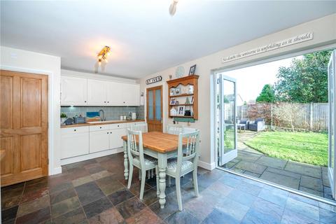 4 bedroom semi-detached house for sale, High Street, Caythorpe, Grantham, Lincolnshire, NG32