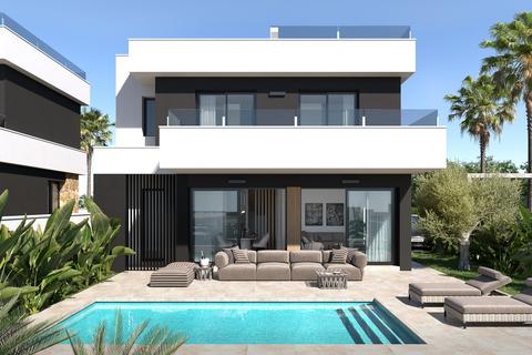 3 bedroom villa, Av. Jerez de la Frontera