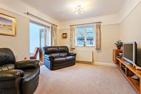 16 Amberley Road, Rustington, Littlehampton, BN16 2EF