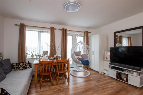 2 bedroom apartment to rent, Seaton Grove, Broughton