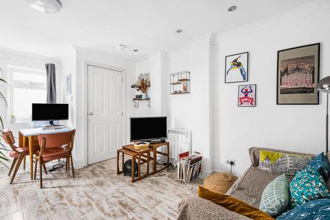 1 bedroom apartment for sale, Sunderland Road, London