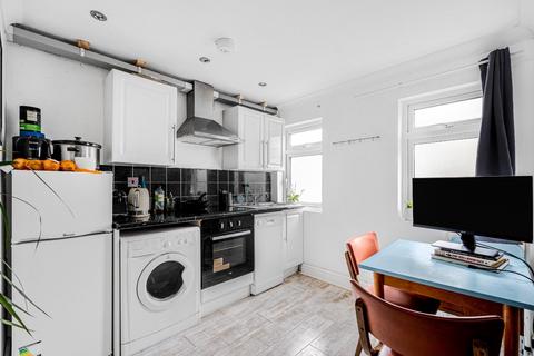 1 bedroom apartment for sale, Sunderland Road, London