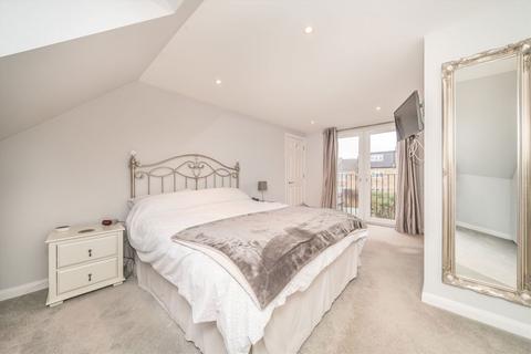 undefined, Ferguson Avenue, Surbiton KT5