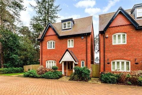3 Seymour Drive, Ascot, SL5 8FX