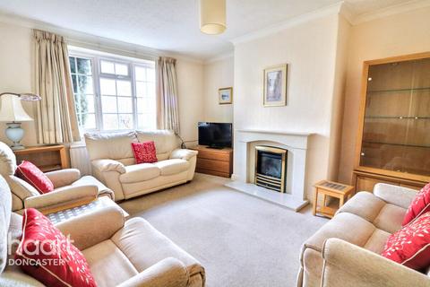 5 bedroom end of terrace house for sale, Brecks Lane, Kirk Sandall, Doncaster