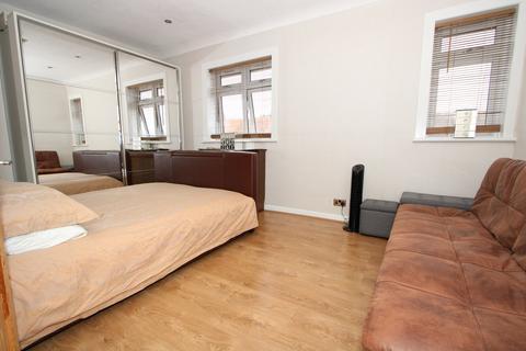 2 bedroom terraced house for sale, Glenbow Road, Bromley BR1