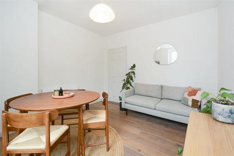 2 bedroom flat for sale, Wilmot Street, London