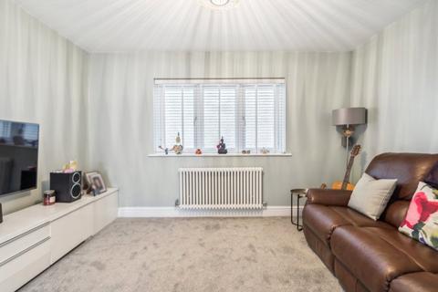 51 Furlong Road, Bourne End, SL8 5AG