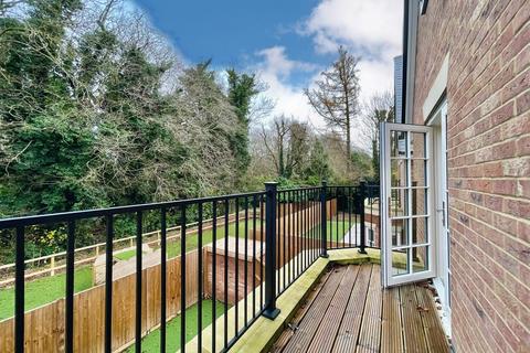 undefined, Woodcote Reservoir, Purley CR8