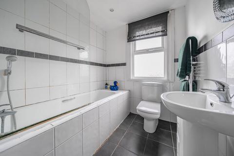 3 bedroom end of terrace house for sale, Stanley Road, Carshalton