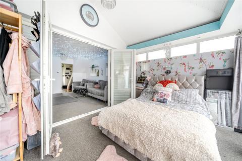 111 Apsledene, Gravesend, DA12 5EF