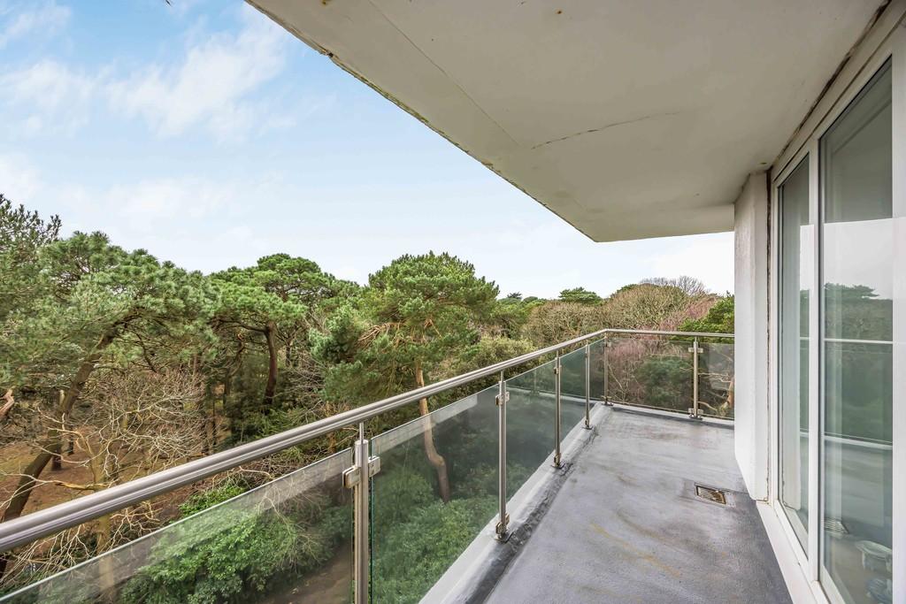 102 Admirals Walk, Westbourne-Small-Portico Marketi