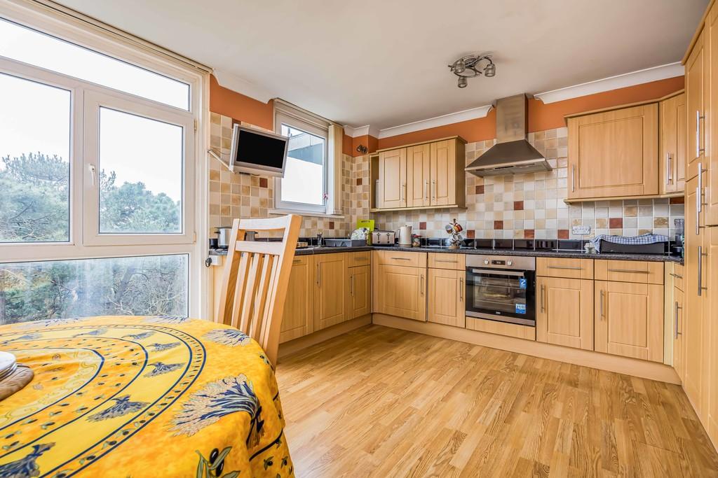 102 Admirals Walk, Westbourne-Small-Portico Marketi