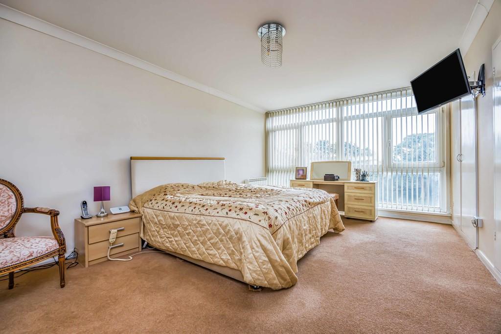 102 Admirals Walk, Westbourne-Small-Portico Marketi