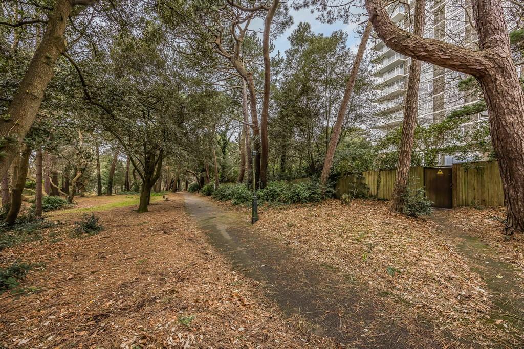 102 Admirals Walk, Westbourne-Small-Portico Marketi