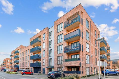 1 bedroom flat for sale, Myers Court, Reynard Way, Brentford, Greater London, TW8